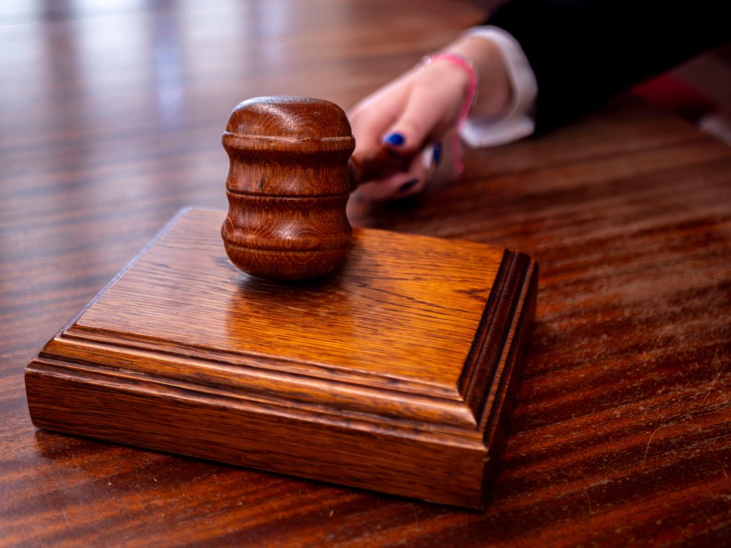 No Confidence Vote Avoided at Law Society AGM Amidst COLP/COFA Debate